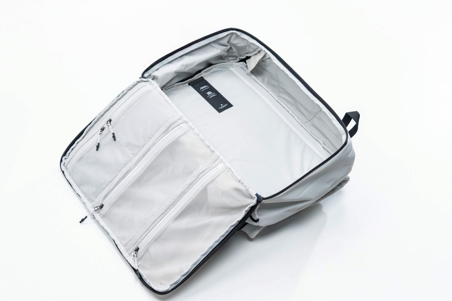 Matador GlobeRider35 Travel Backpack (white) - Handgepäckkonformer Rucksack für Weltreisen (35 liter) von Matador
