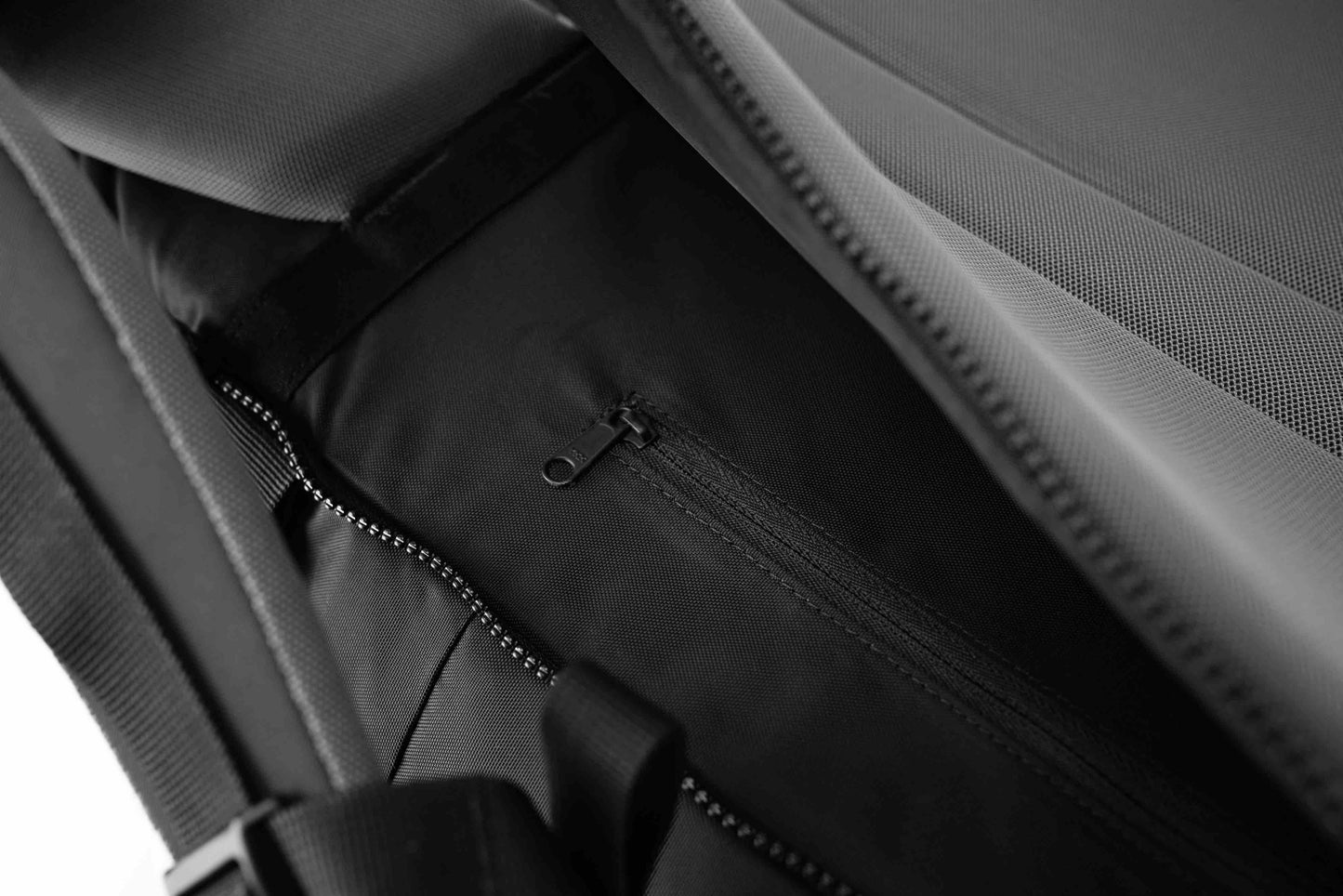 Matador GlobeRider45 Travel Backpack (black) - Handgepäckkonformer Rucksack für Weltreisen (45 liter) von Matador